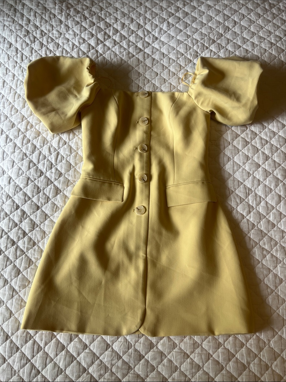 Astr Yellow Puff-Sleeve Button-Front Dress